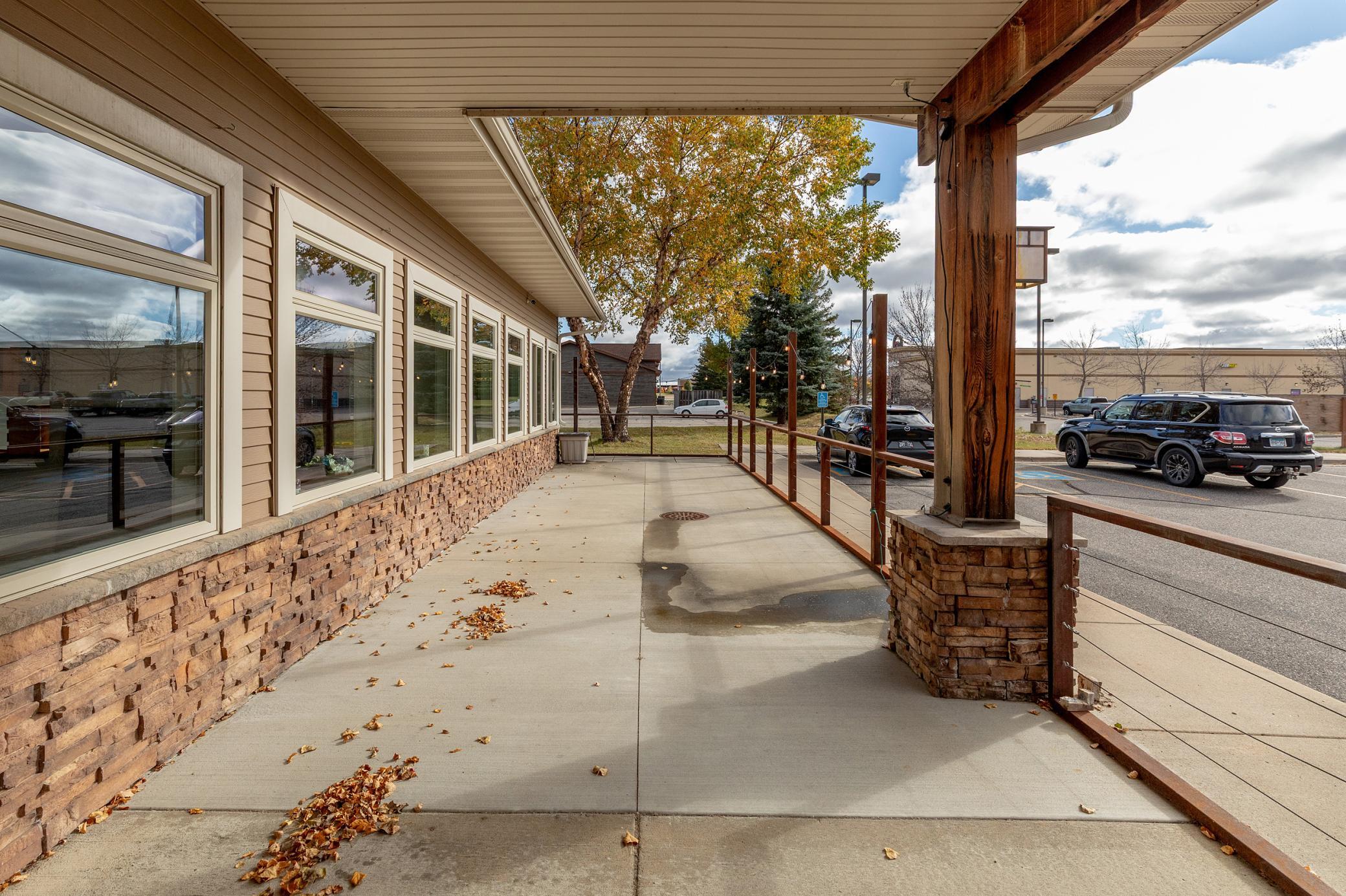 15115 Edgewood Drive