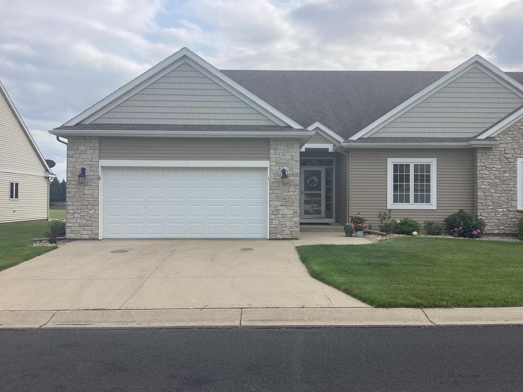 Photo of 2462 Coral Ridge Place NE, Rochester, MN 55906 (MLS # 7115364)