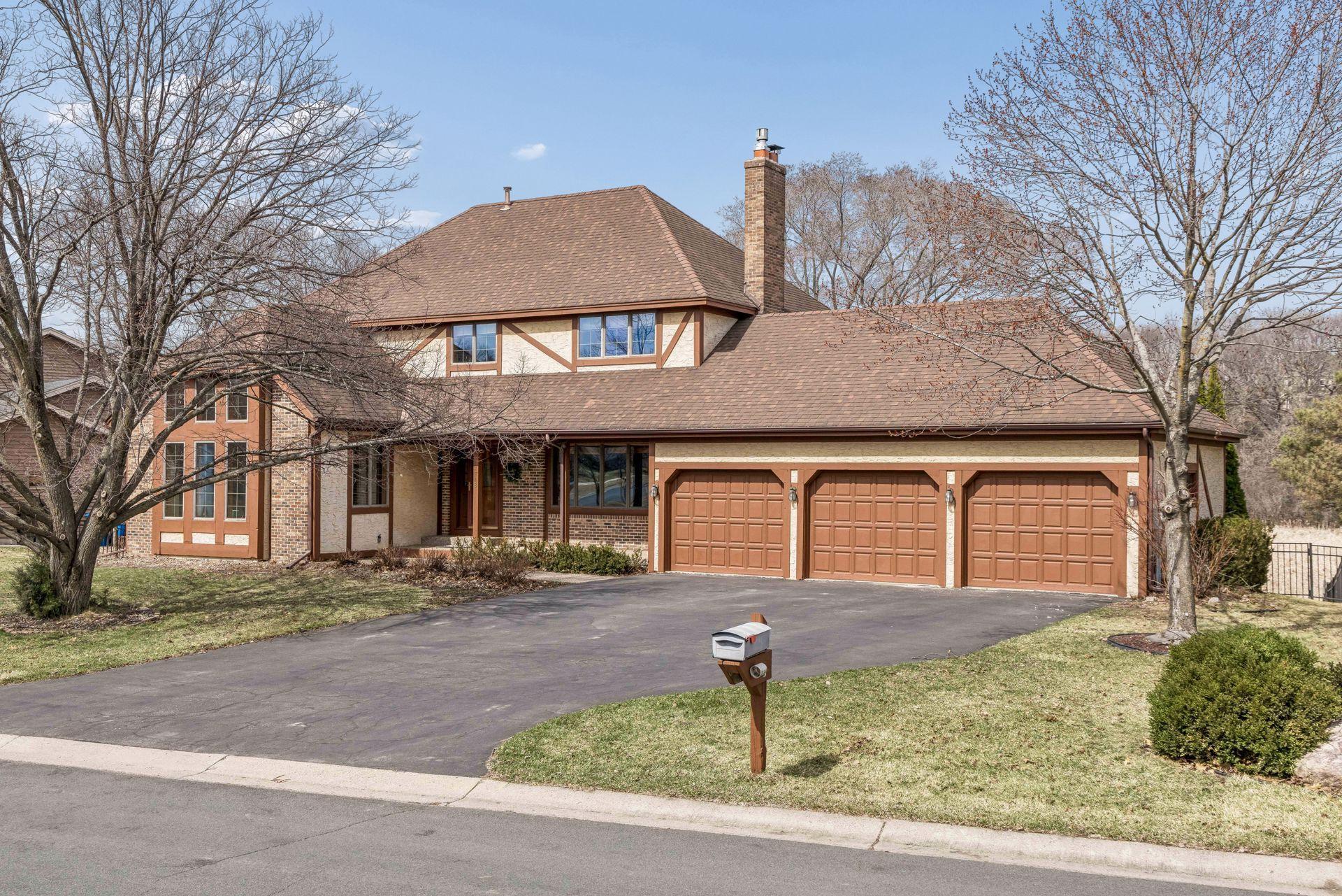 7748 W 99th Street