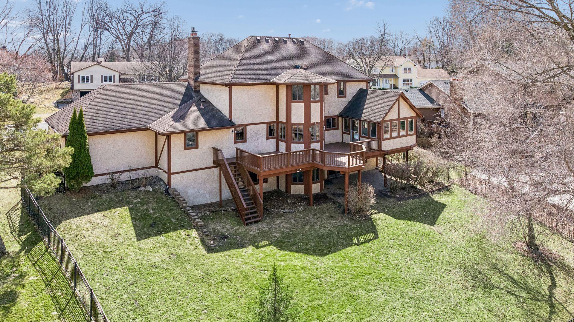 7748 W 99th Street