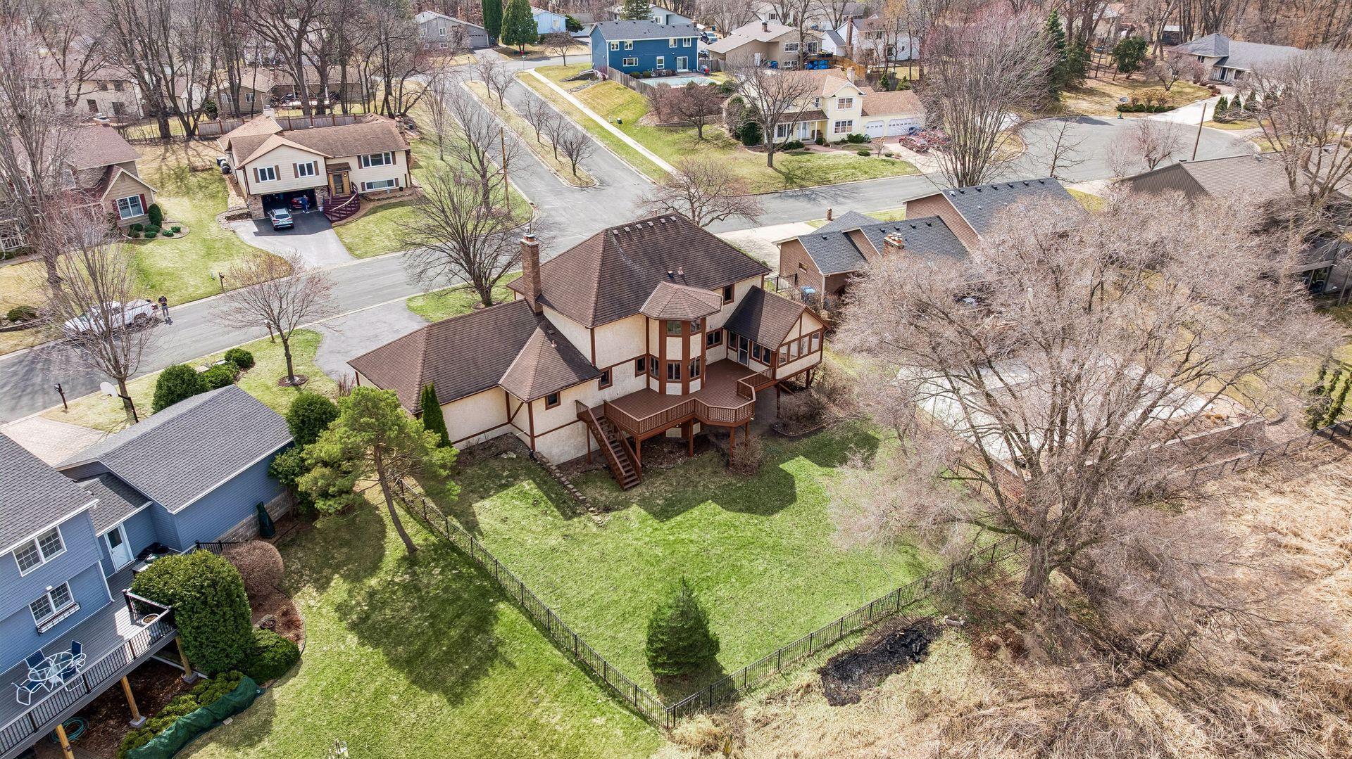 7748 W 99th Street