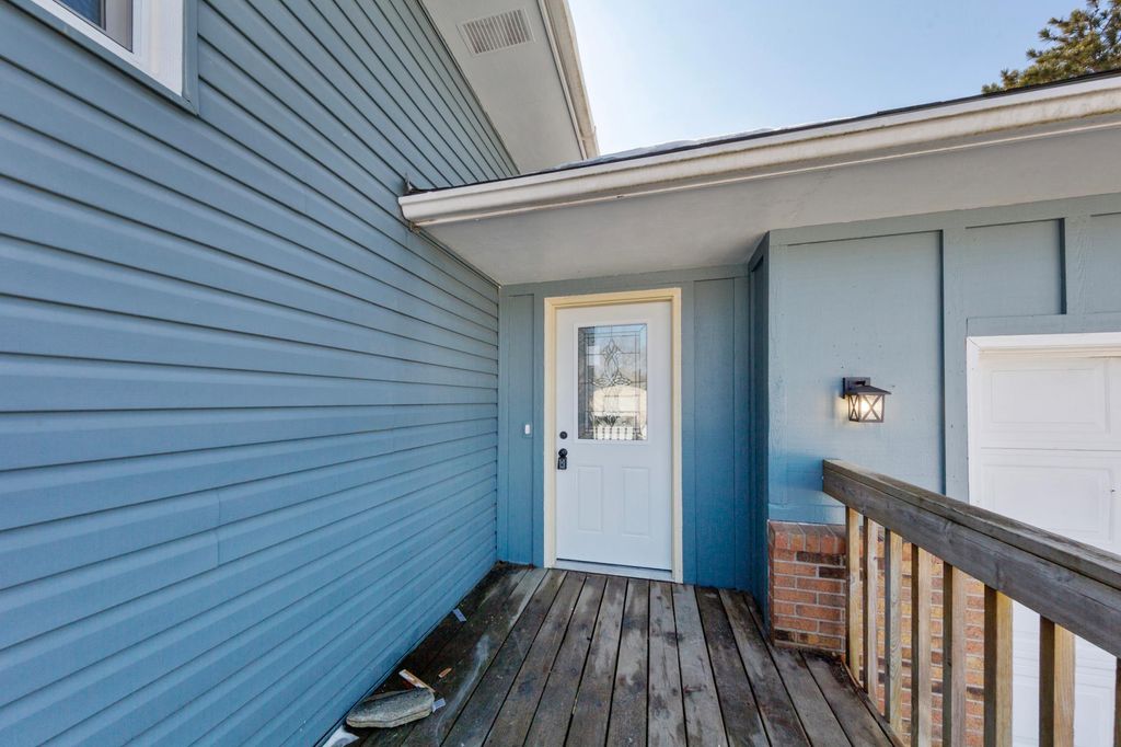 Photo of 534 195th Lane NW, Cedar, MN 55011 (MLS # 7040452)