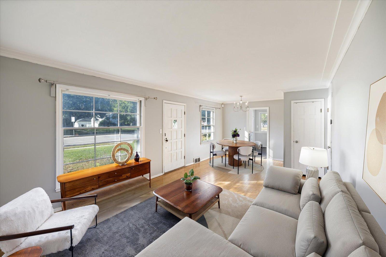 1445 Larpenteur Avenue W