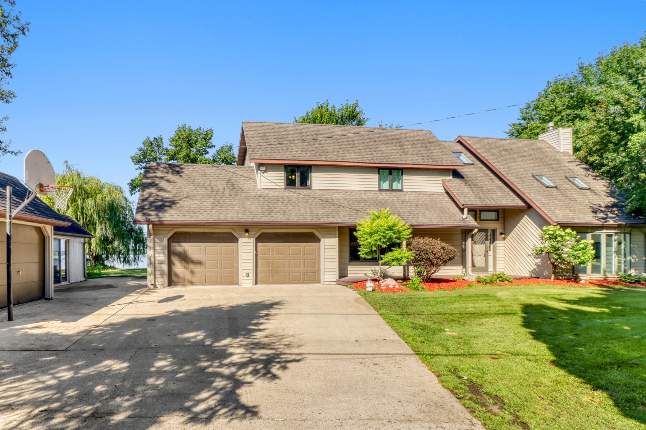 Detroit Lakes, Minnesota, 56501, United States, 5 Bedrooms Bedrooms, ,3 BathroomsBathrooms,Residential,Active,2030957