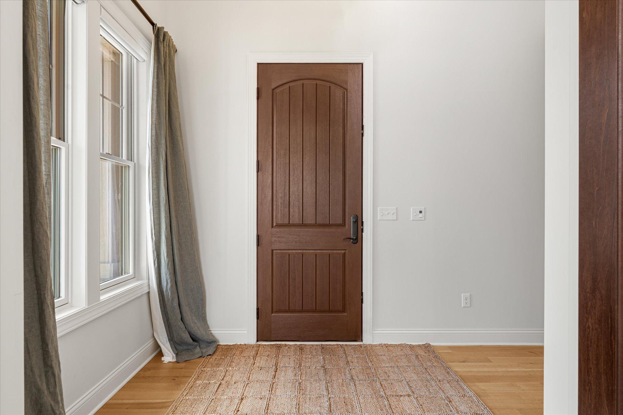 4323 Cedar Lake Road S