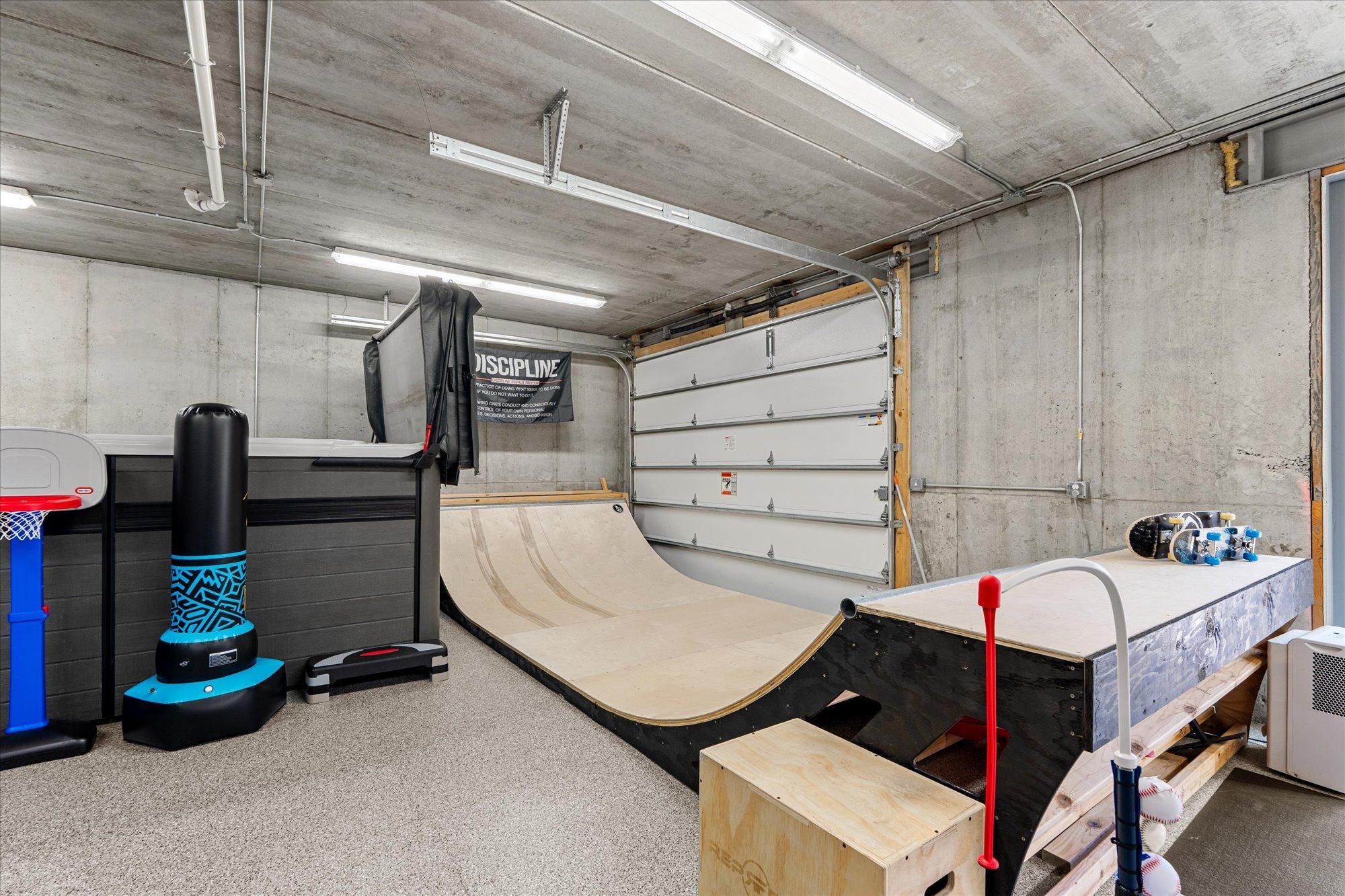 4323 Cedar Lake Road S