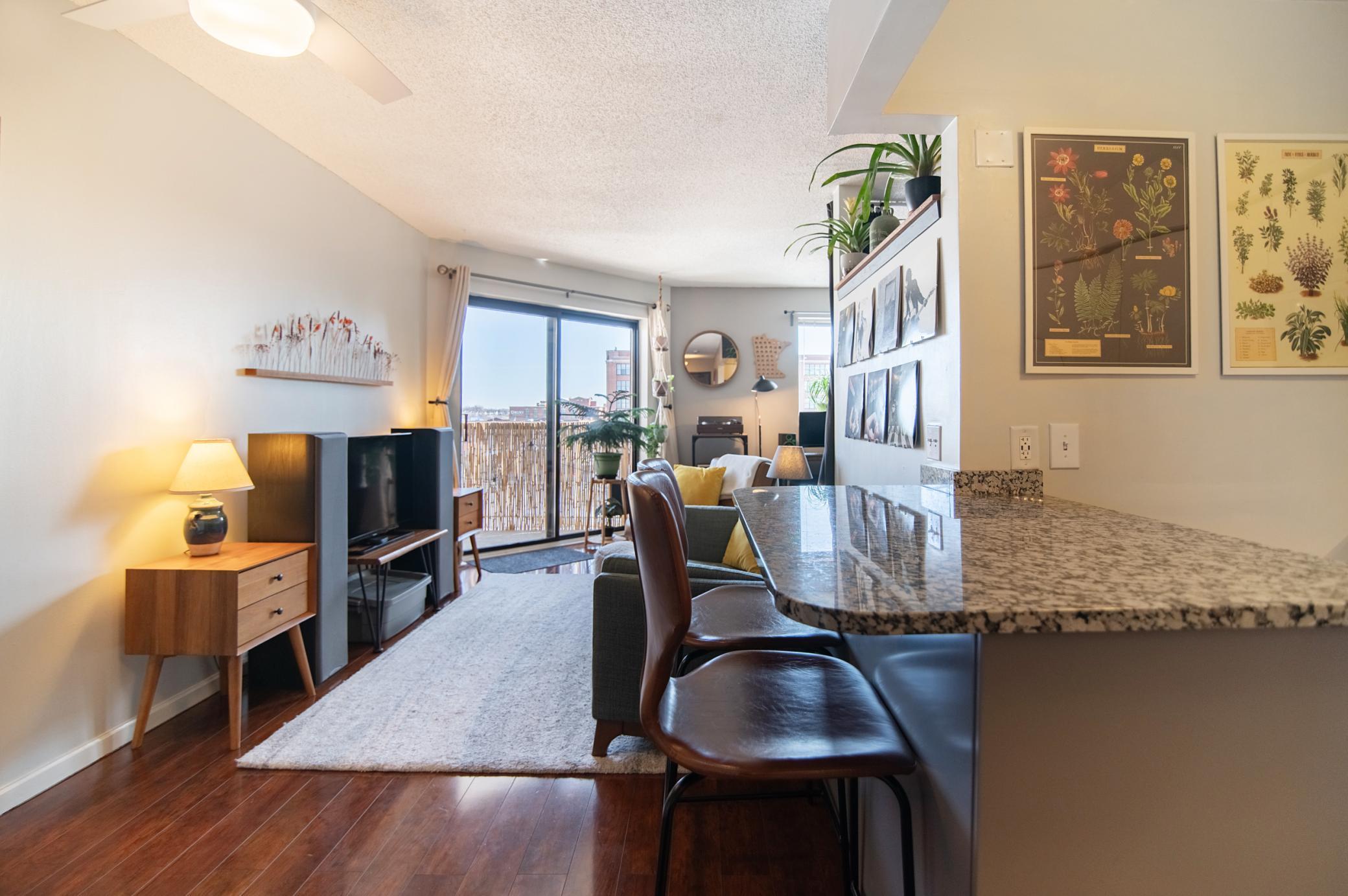 78 10th Street E 507