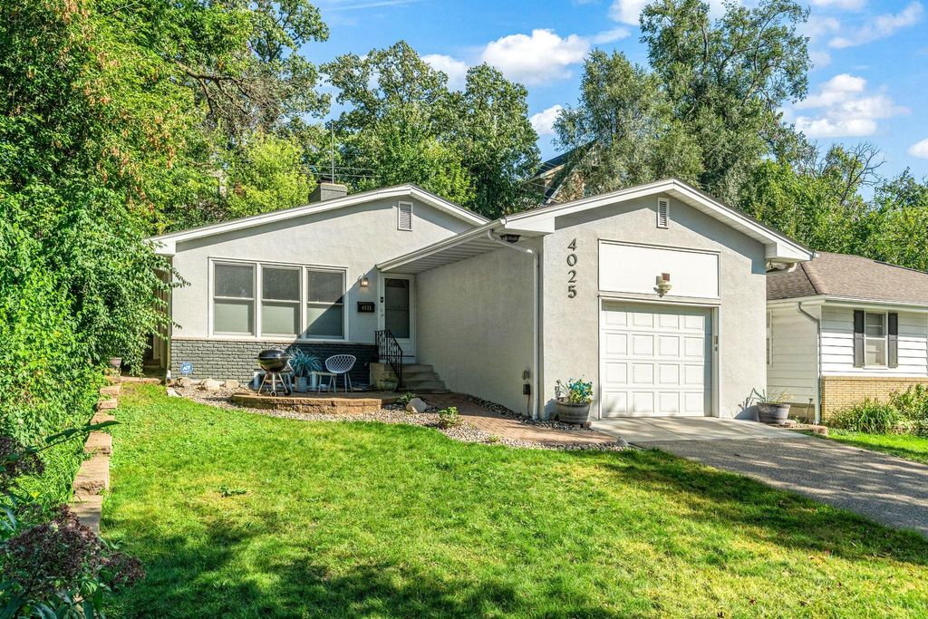 Photo of 4025 Chowen Avenue S, Minneapolis, MN 55410 (MLS # 7046581)