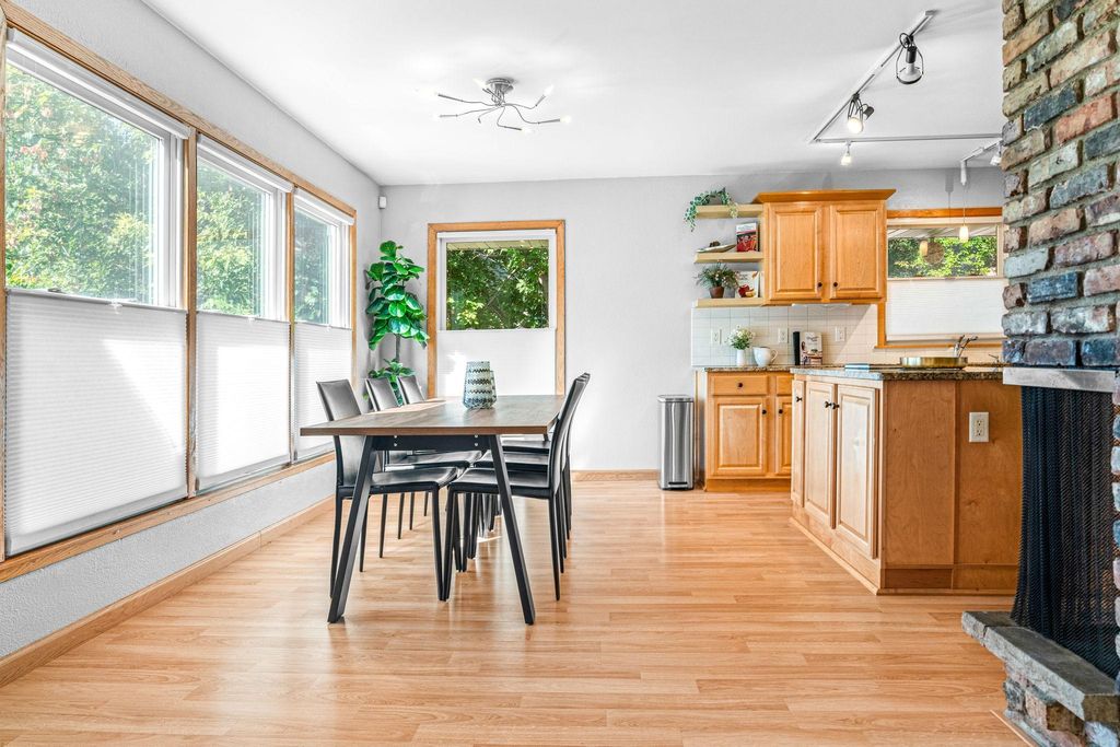 Photo of 4025 Chowen Avenue S, Minneapolis, MN 55410 (MLS # 7046581)