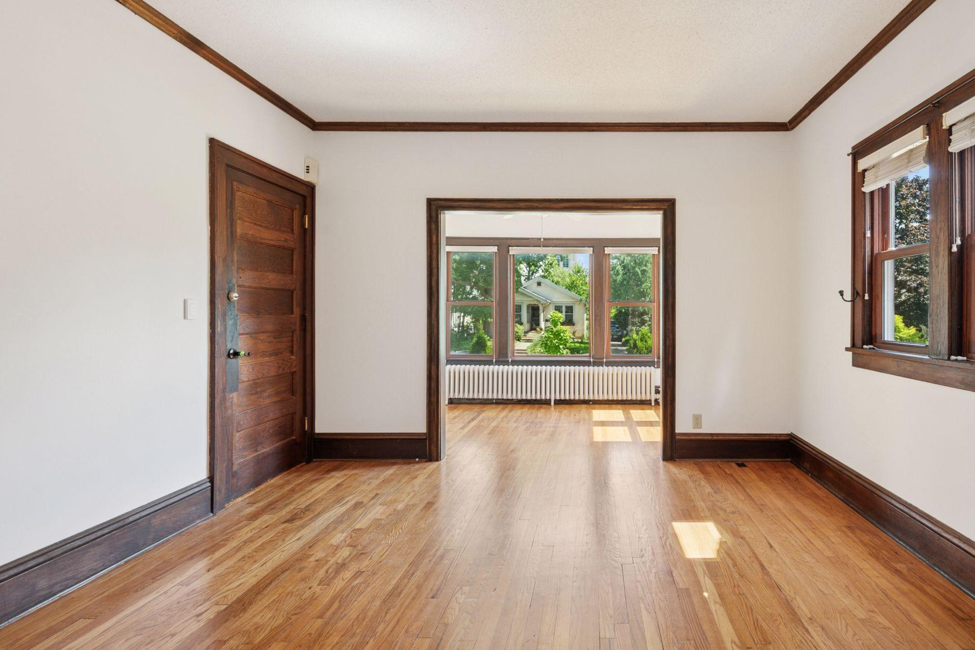 4104 Bryant Avenue S 102