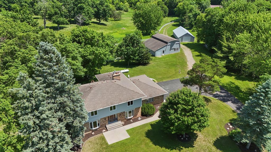 Photo of 1350 Co Rd 92, Maple Plain, MN 55359 (MLS # 7085593)