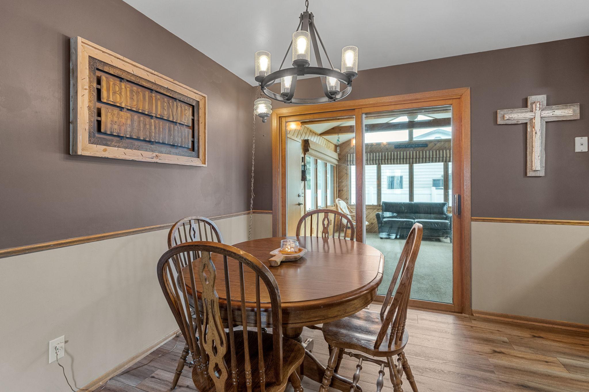 Owatonna, Minnesota 55060, United States, 3 Bedrooms Bedrooms, ,2 BathroomsBathrooms,Residential,Coming Soon,174714