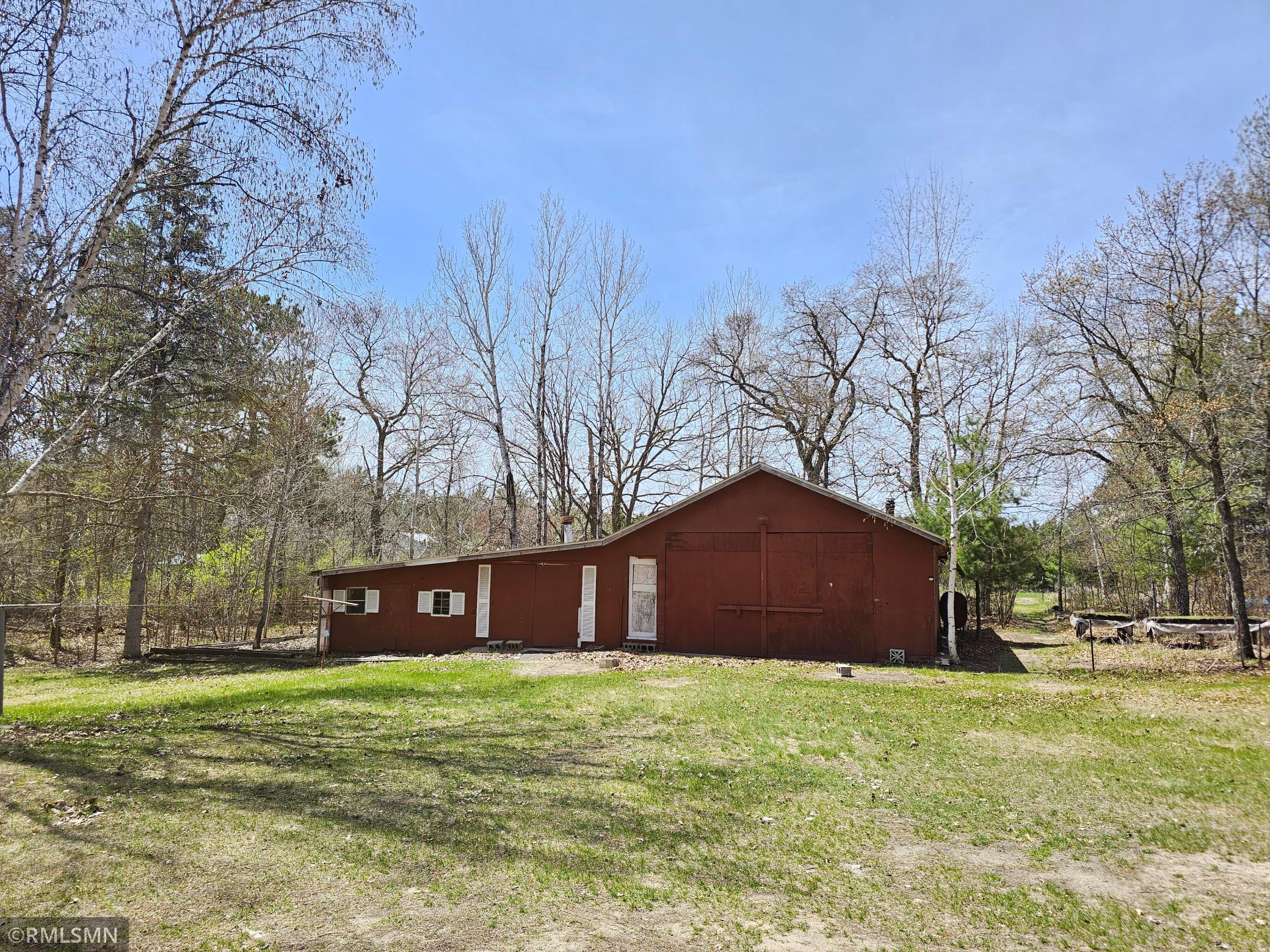 24569 County 18