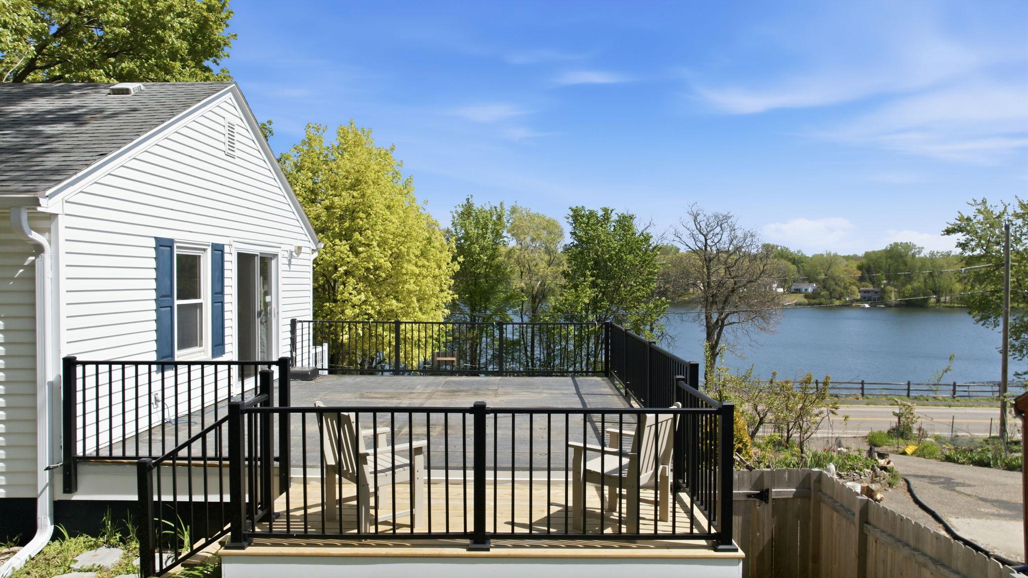 294 Mccarrons Boulevard S