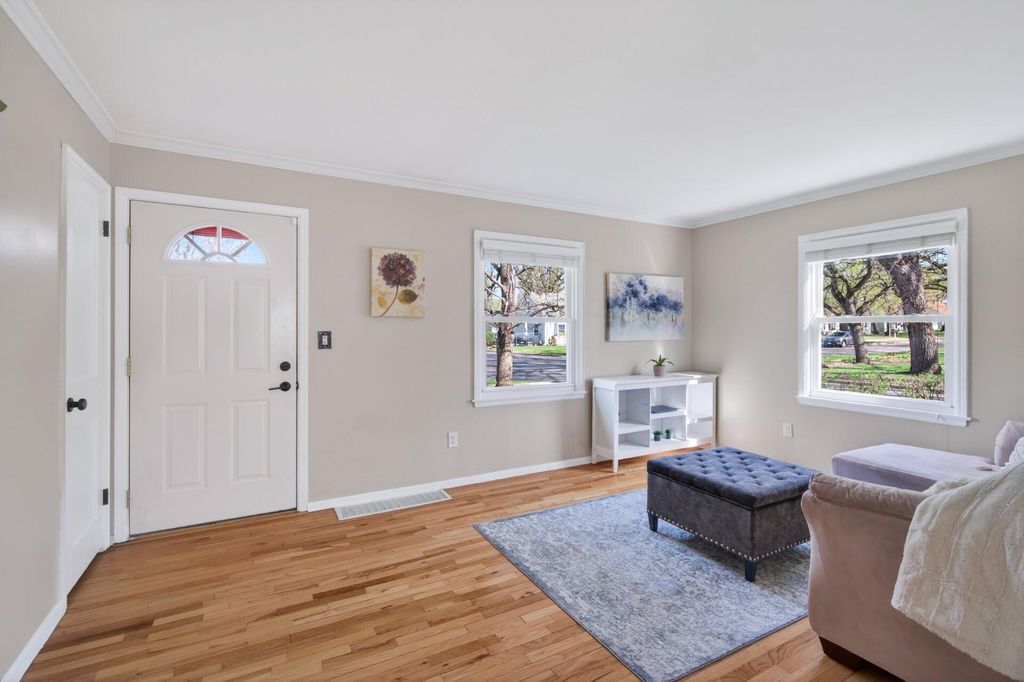 Photo of 2656 Georgia Avenue S, Saint Louis Park, MN 55426 (MLS # 7055530)