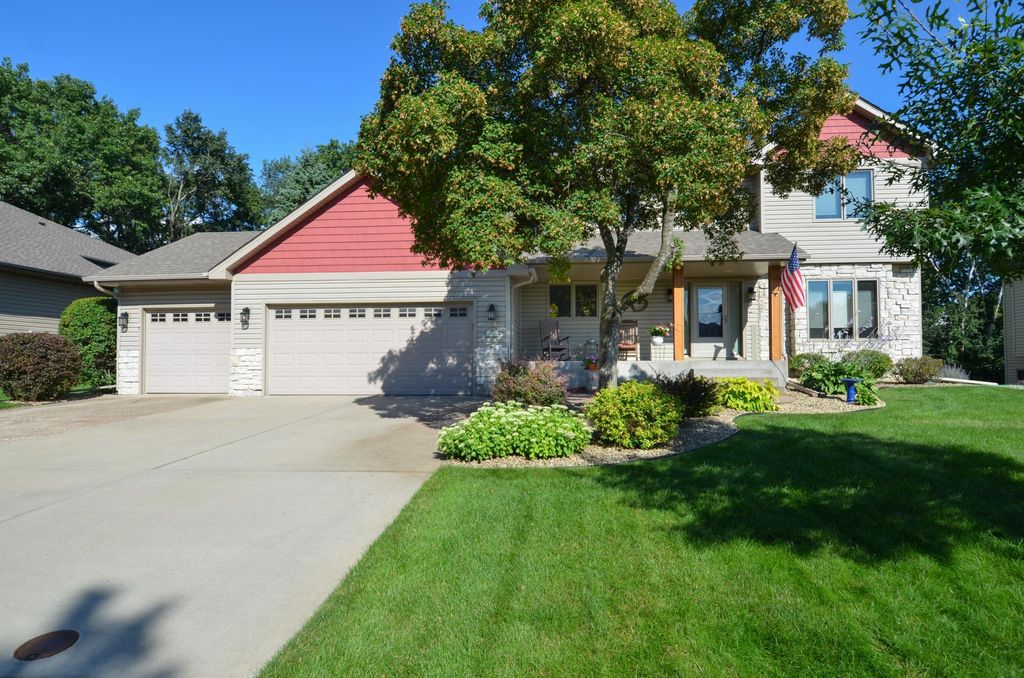 Photo of 6326 White Owl Drive, Circle Pines, MN 55014 (MLS # 6755950)