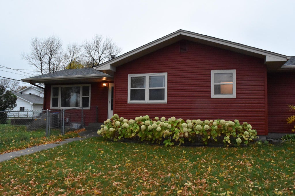 Photo of 402 Maple Lane, Moorhead, MN 56560 (MLS # 7158704)