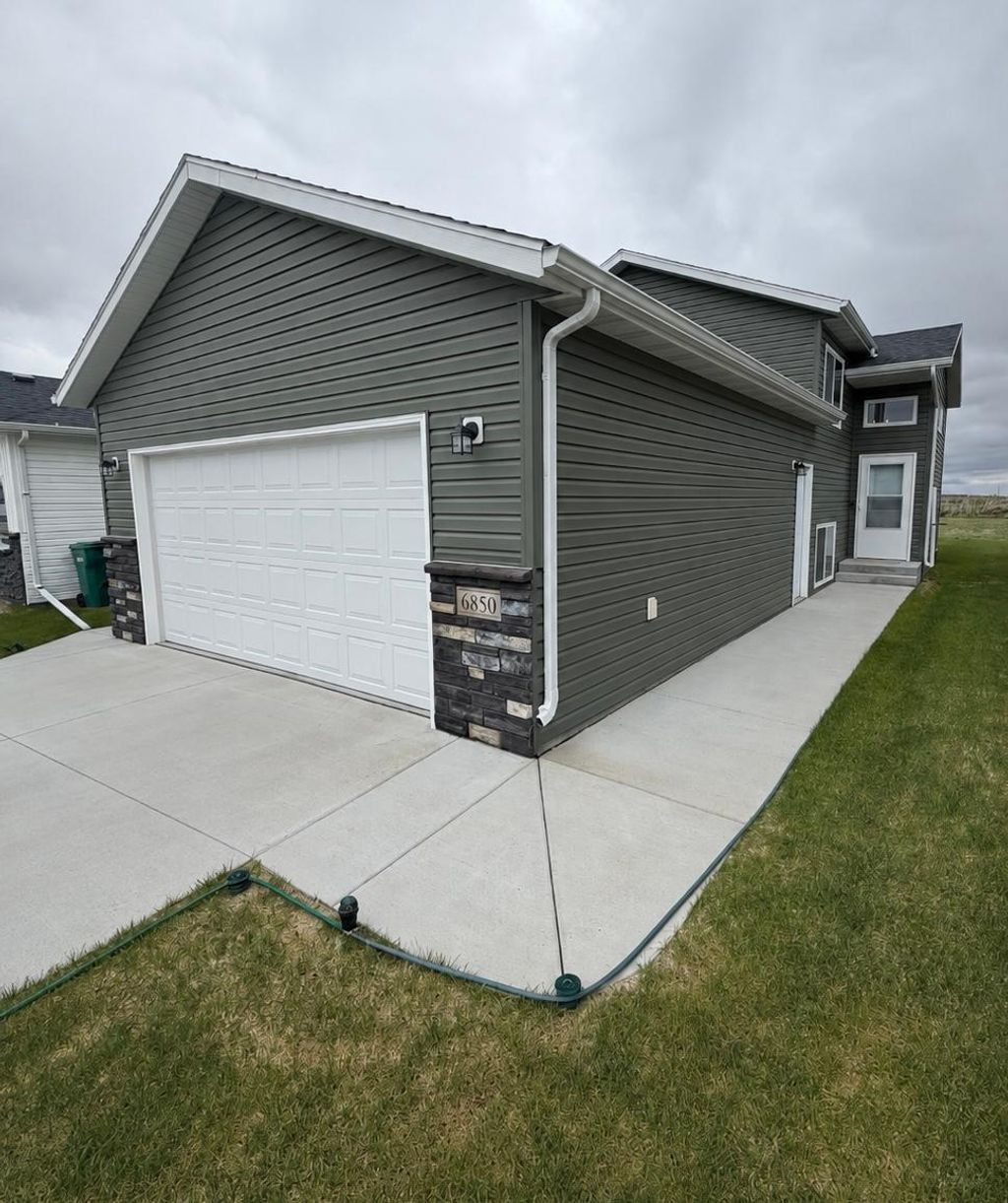 Photo of 6850 67th Street S, Horace, ND 58047 (MLS # 7076908)