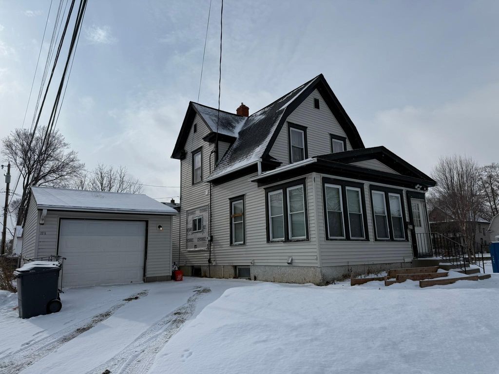 Photo of 2213 Oak Park Avenue N, Minneapolis, MN 55411 (MLS # 7011593)