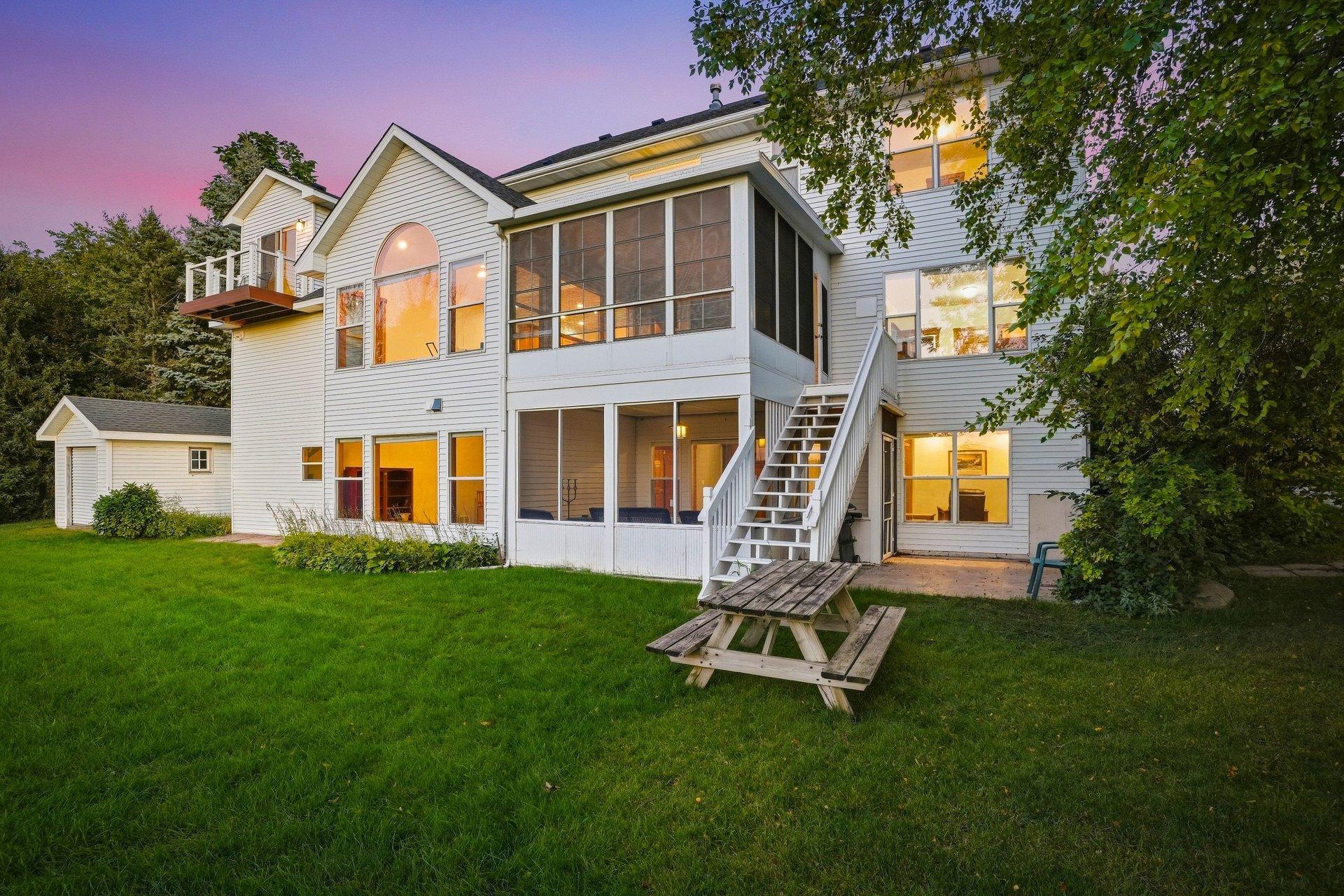 682 Tanager Road