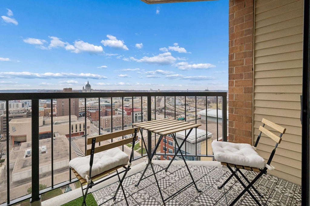 Photo of 78 10th Street E #2408, Saint Paul, MN 55101 (MLS # 7140896)