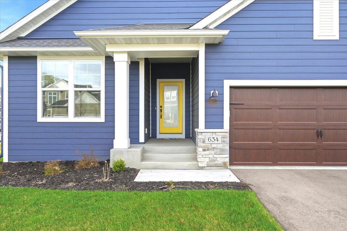 634 Elizabeth Way