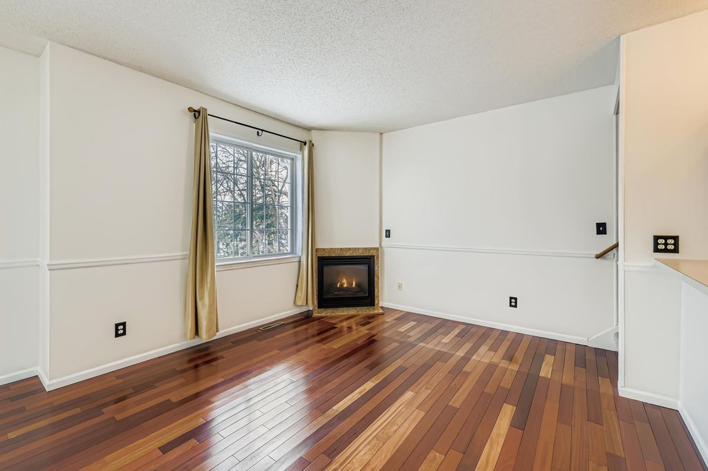 Photo of 1938 Mainstreet, Hopkins, MN 55343 (MLS # 6821898)