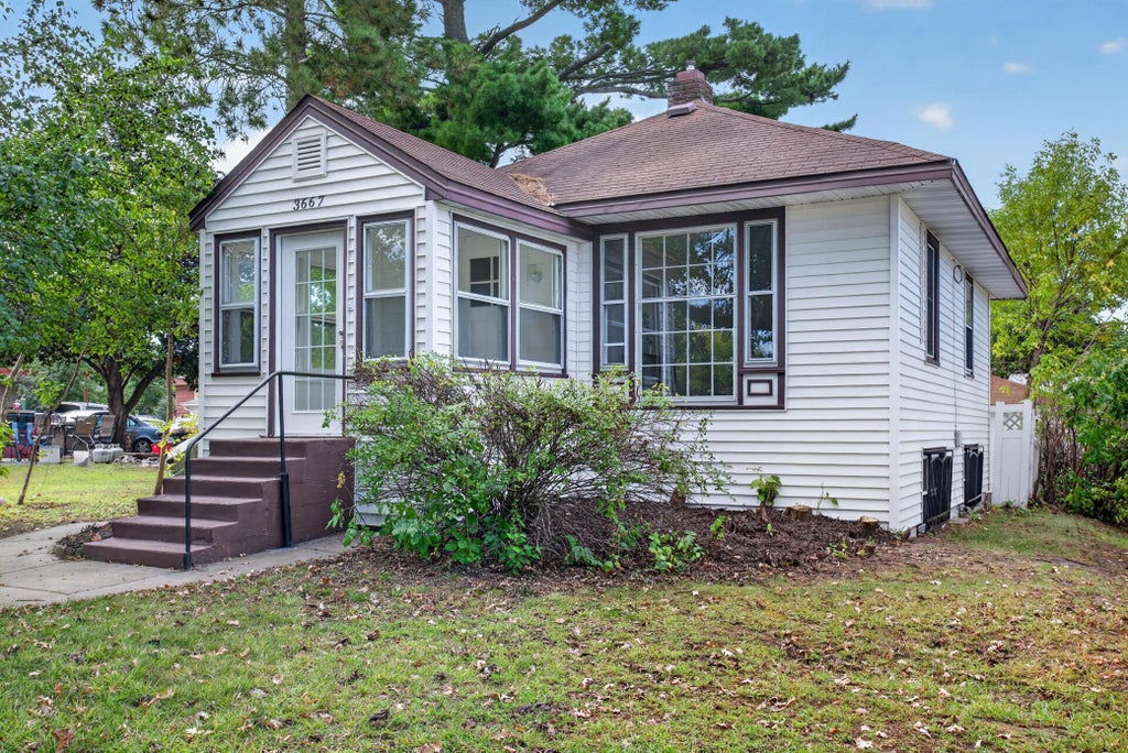 Photo of 3667 W Broadway Avenue, Robbinsdale, MN 55422 (MLS # 7144782)