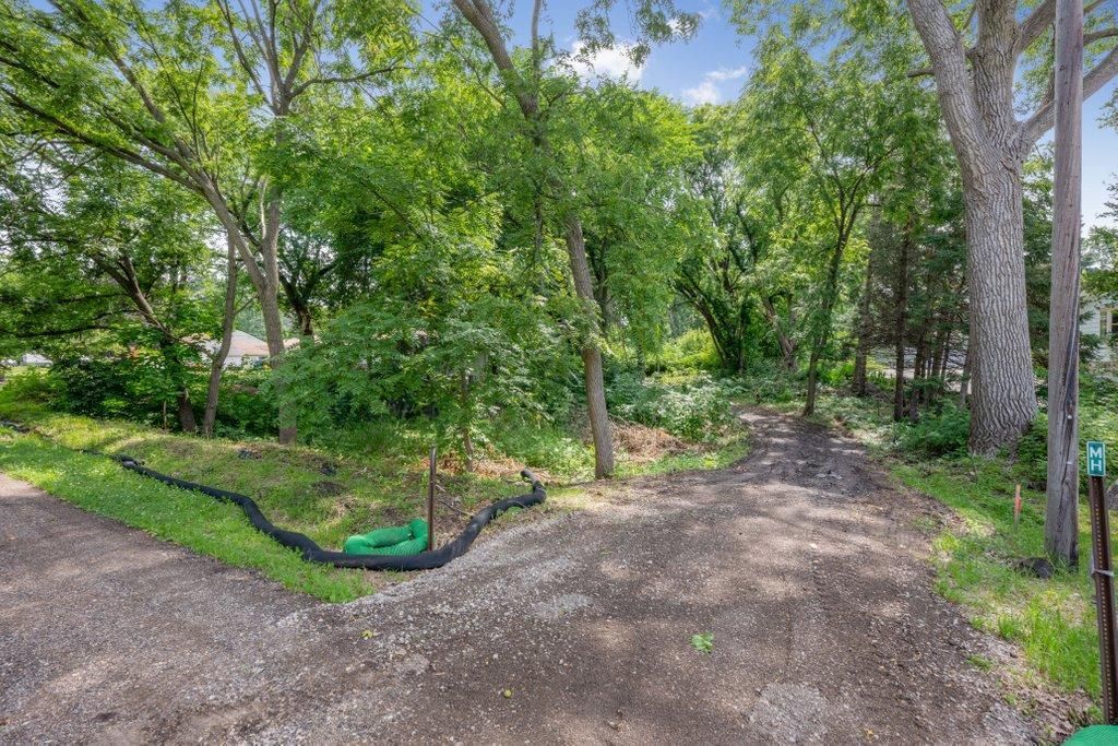 Photo of 1984 Prosperity Road N, Maplewood, MN 55109 (MLS # 7022327)