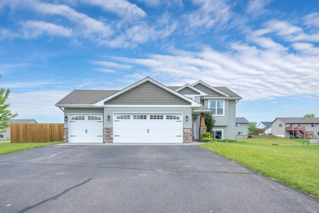 Photo of 388 Dakota Avenue, Roberts, WI 54023 (MLS # 7084598)