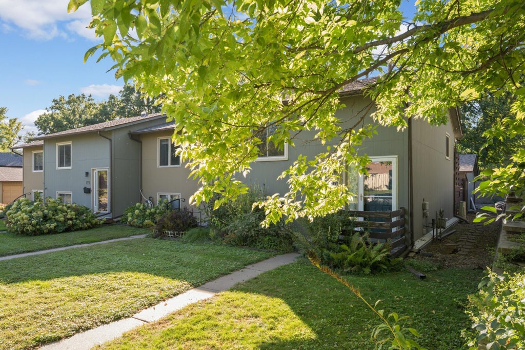 Photo of 1129 Fifield Street, Saint Paul, MN 55108 (MLS # 7147007)