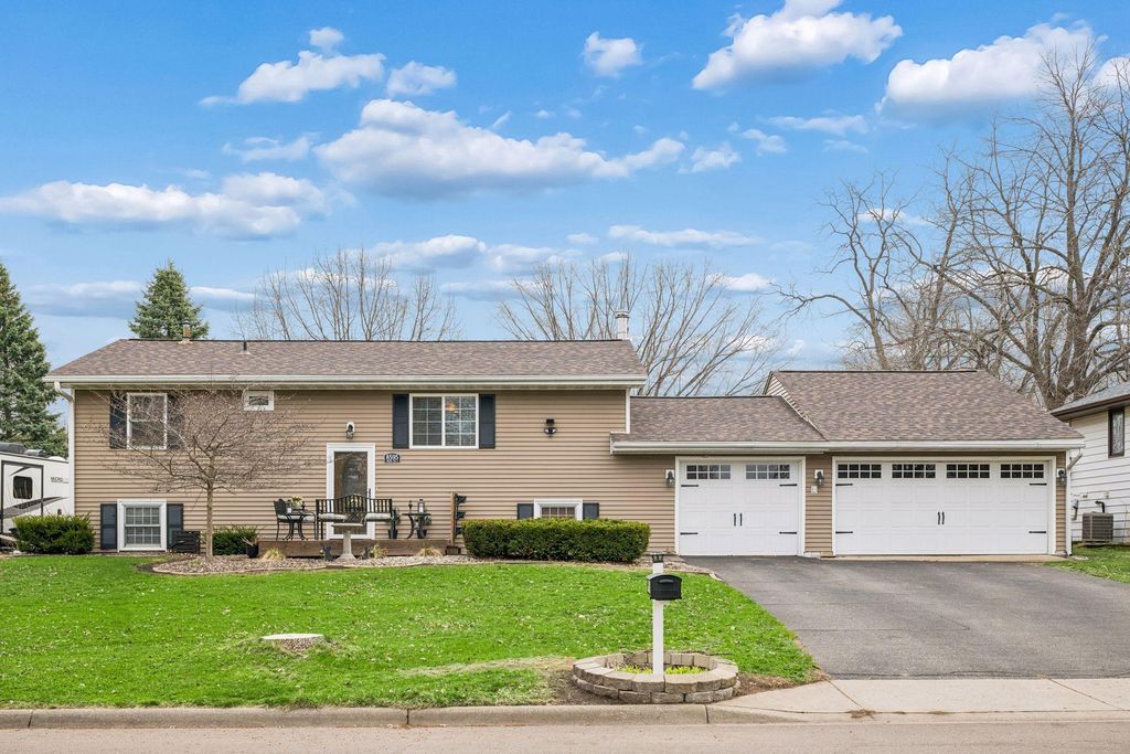 Photo of 8595 Indahl Avenue S, Cottage Grove, MN 55016 (MLS # 7045387)