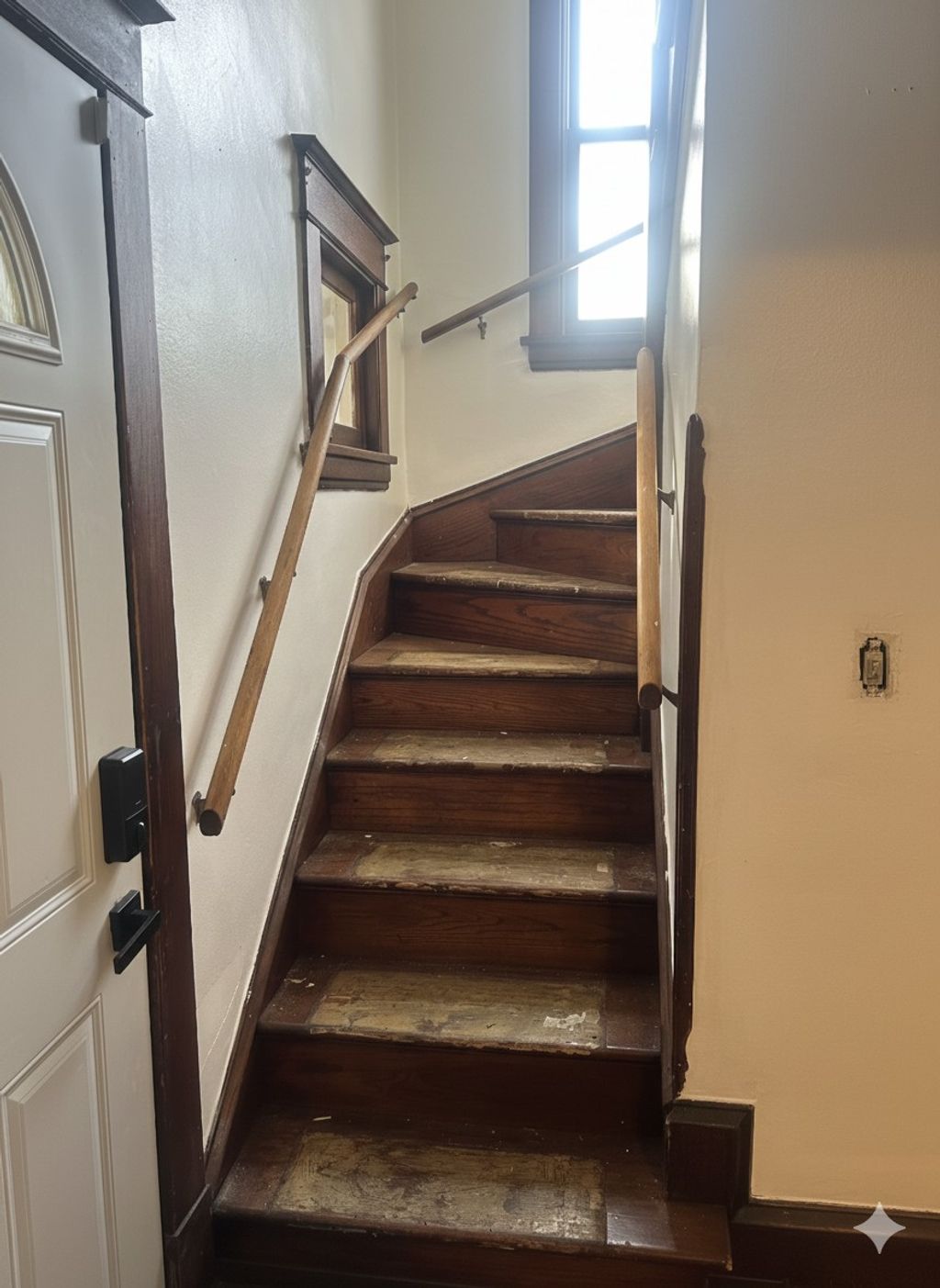 Photo of 671 Van Buren Avenue, Saint Paul, MN 55104 (MLS # 7011382)