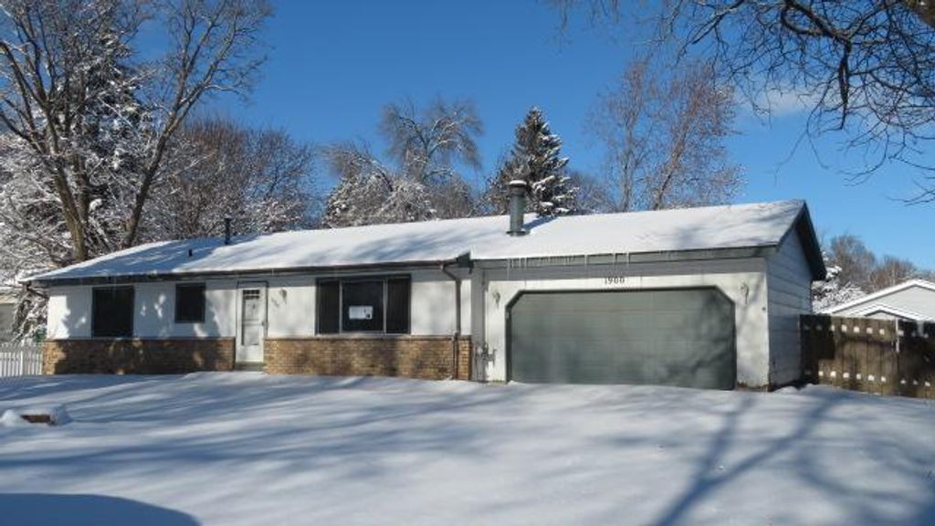 Photo of 1900 Manor Drive, Burnsville, MN 55337 (MLS # 7003313)