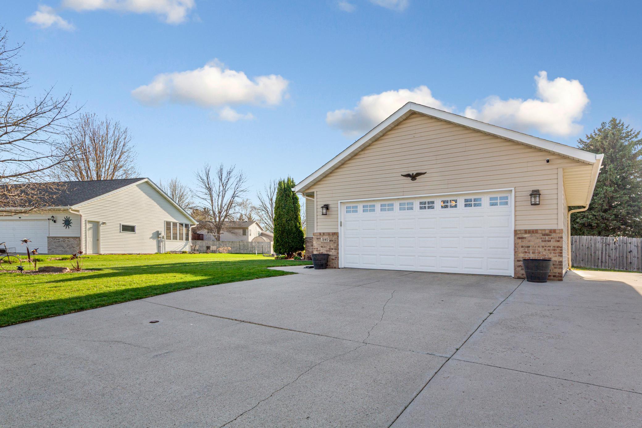 1840 Field Stone Avenue SE
