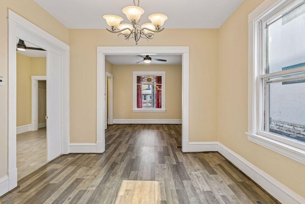 Photo of 607 Simpson Street, Saint Paul, MN 55104 (MLS # 7034658)