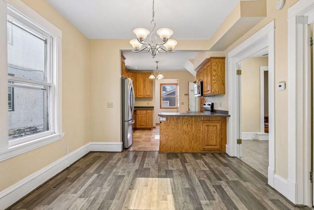 Photo of 607 Simpson Street, Saint Paul, MN 55104 (MLS # 7034658)