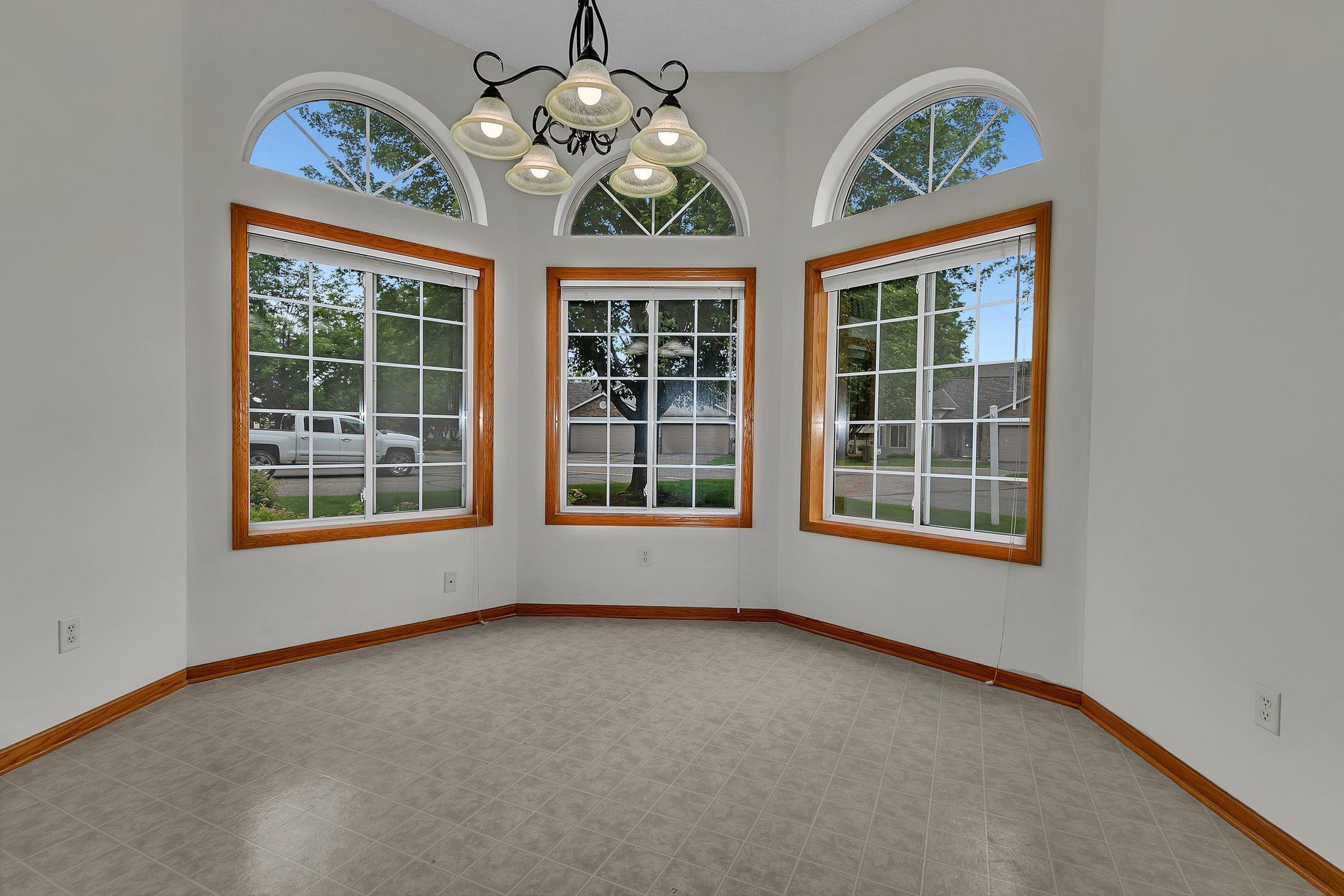 4384 Clearwater Road