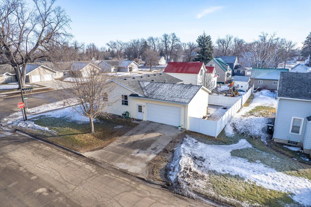 Photo of 211 1st Street SE, Elbow Lake, MN 56531 (MLS # 7021041)