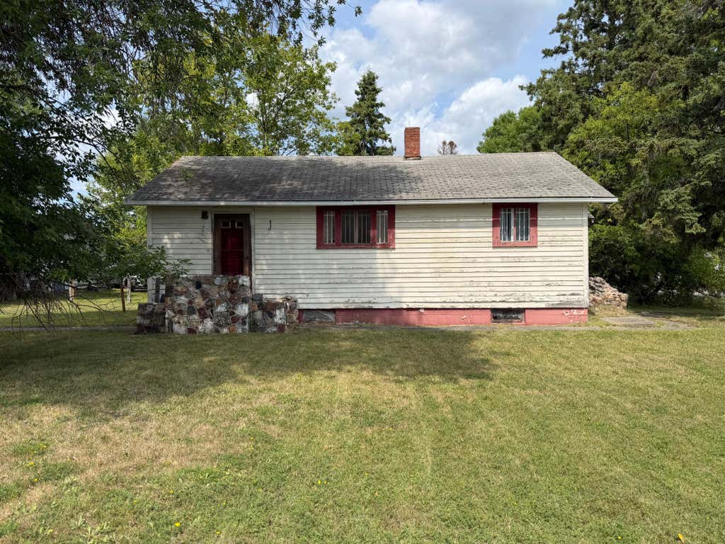 Photo of 1222 Main Avenue, International Falls, MN 56649 (MLS # 7125809)