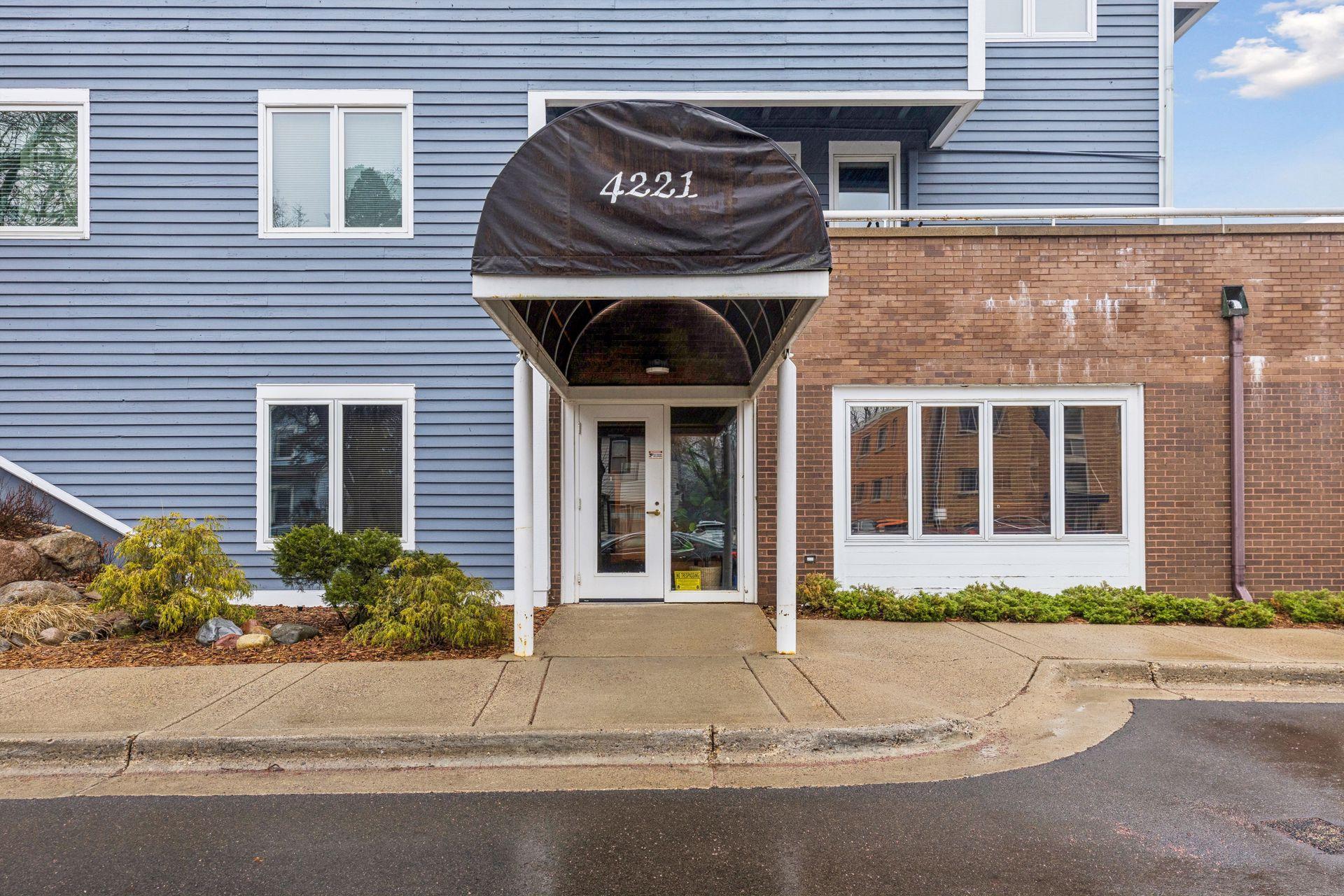 4221 Upton Avenue S 202