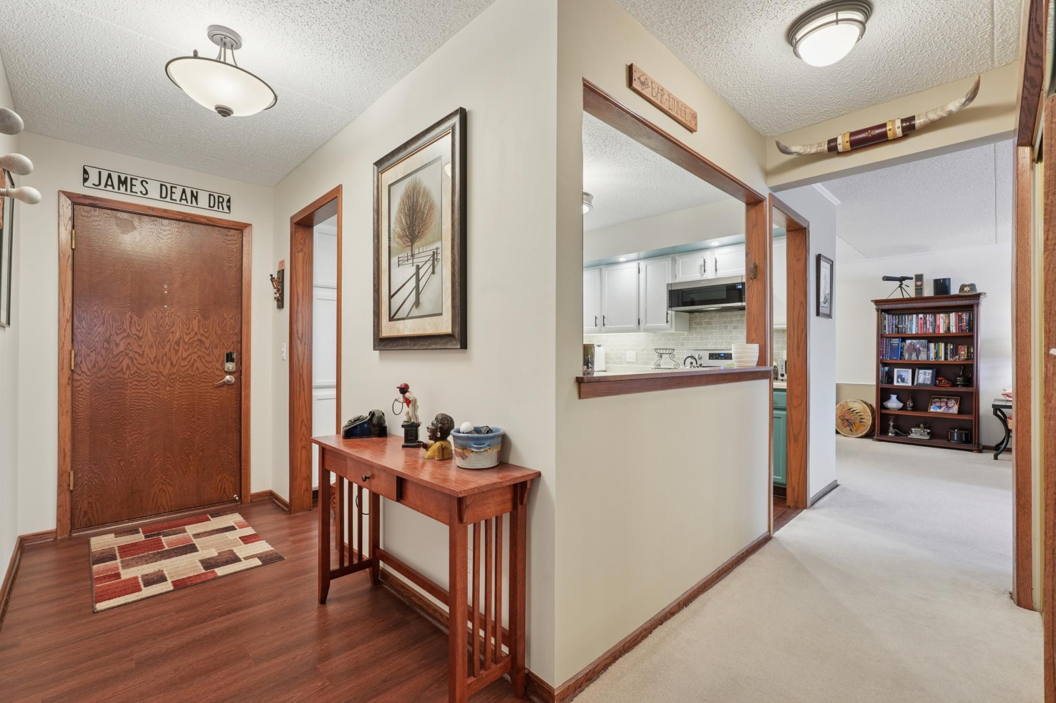 2445 Londin Lane E 212