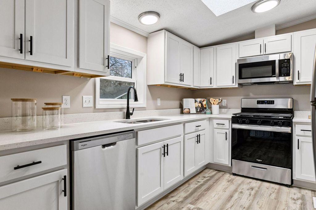 Photo of 4056 Eaken Avenue SE, Delano, MN 55328 (MLS # 7044054)