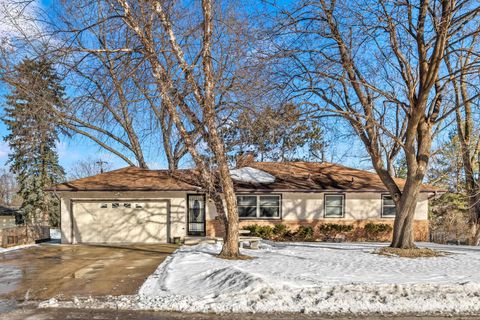 2310 Jones Place W Bloomington MN 55431