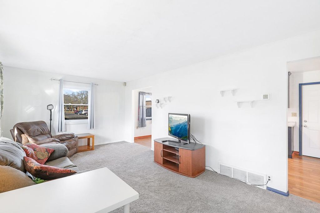 Photo of 703 Mississippi Street NE, Fridley, MN 55432 (MLS # 7043551)