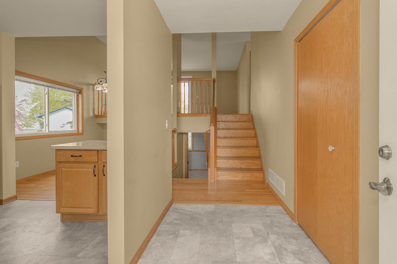 6078 144th Street N
