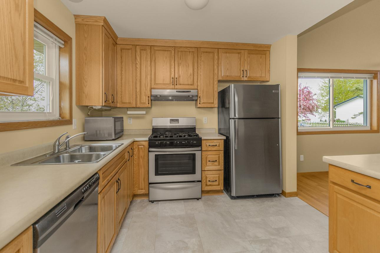 6078 144th Street N