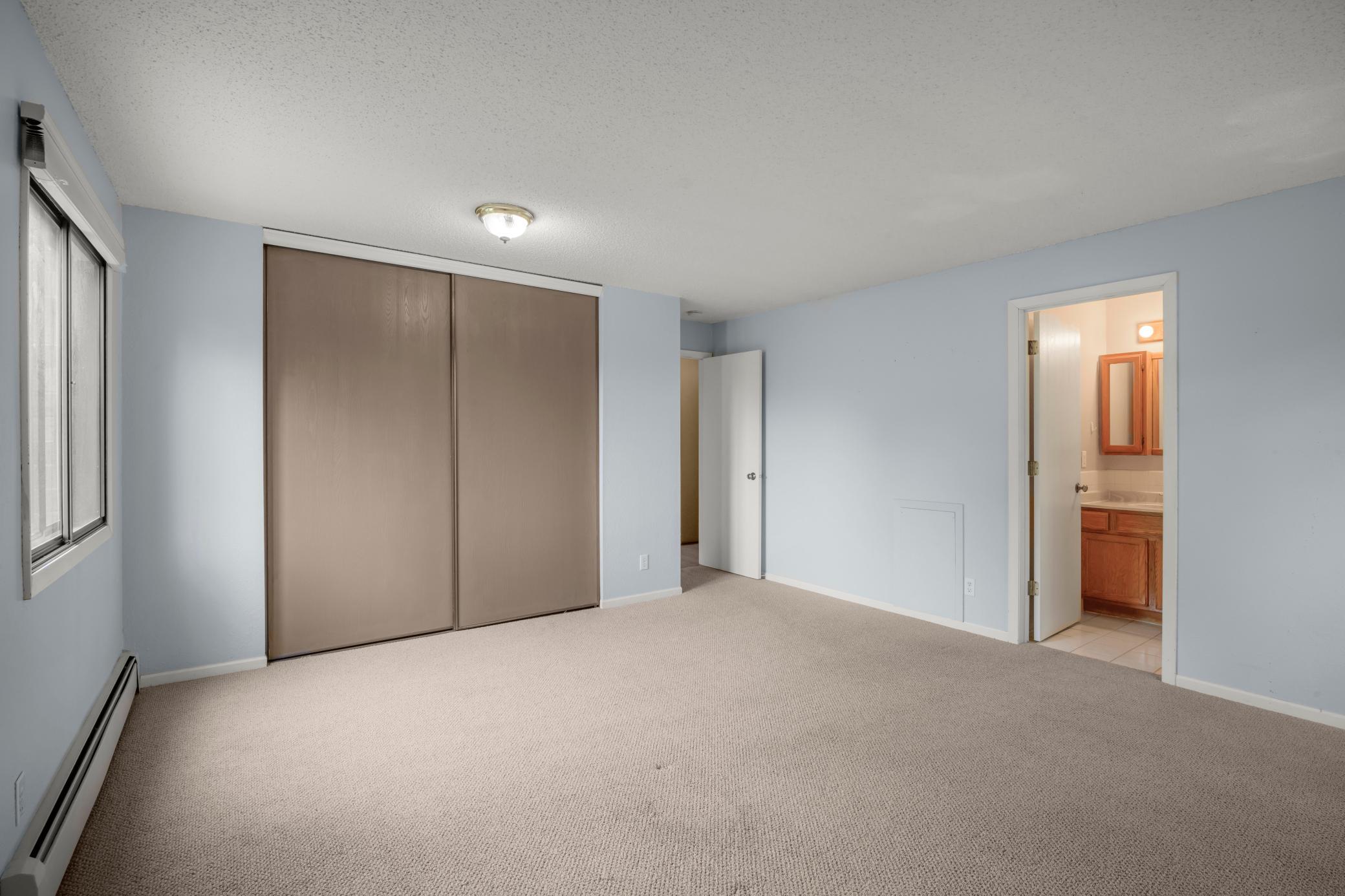 4 Pine Tree Drive 321