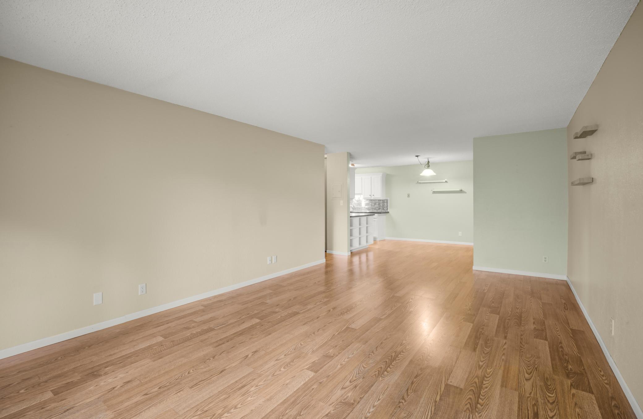 4 Pine Tree Drive 321