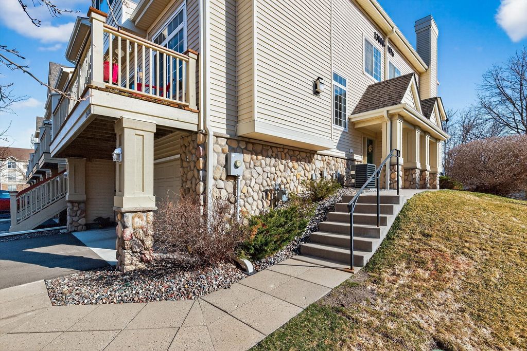 Photo of 13826 52nd Avenue N, Plymouth, MN 55446 (MLS # 7047007)